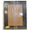 Image 1 : bLACK PHOTO FRAME 19 1/2" X15" MAT 10"X15" X3