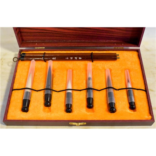 SUMI BRUSH SET IN WOODEN CASE SIX HEAD