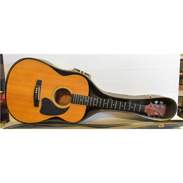 VINTAGE B C RICH GUITAR WITH CASE NEEDS TLC