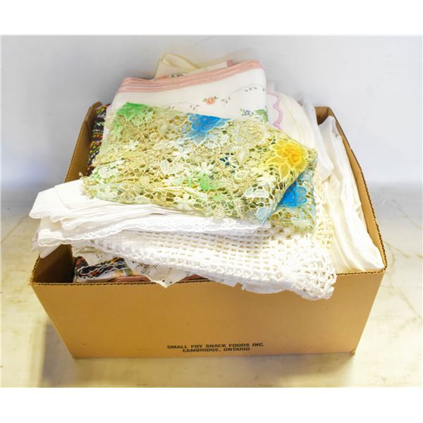 VINTAGE TABLE CLOTHS/NAPKINS & MORE