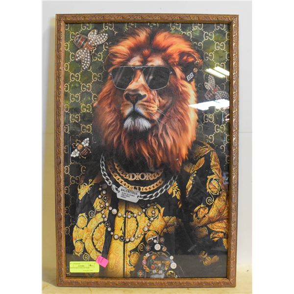 FASHIONABLE LION PICTURE