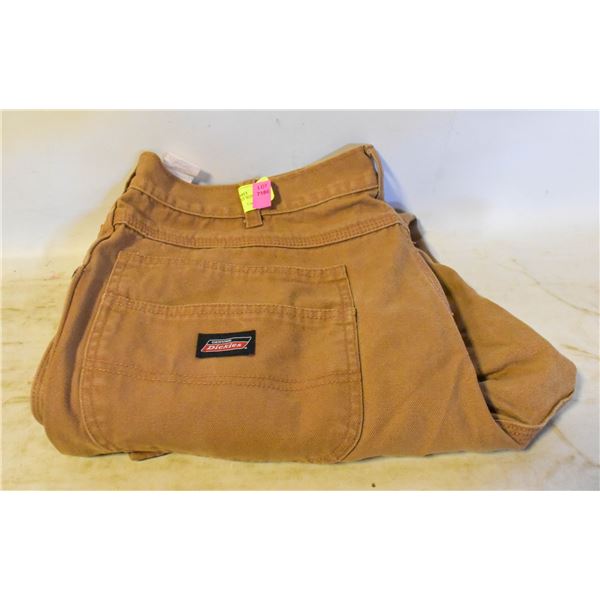 DICKIES 38/30 MENS WORK PANTS