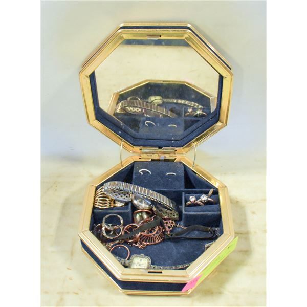 MUSICAL JEWELERY BOX