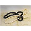 Image 1 : BLACK AND WHITE BEADED DOUBLE LOOP BRACELET