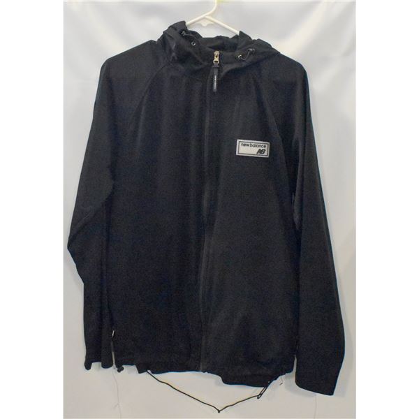 LADIES MED NEW BALANCE JACKET BLACK