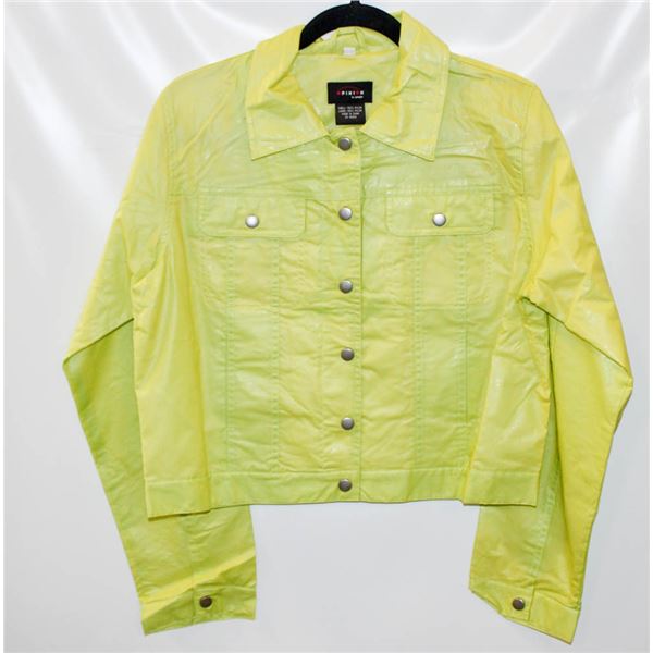 NEW GREEN RAIN COAT S/36