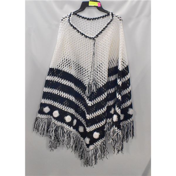 KNITTED PONCHO