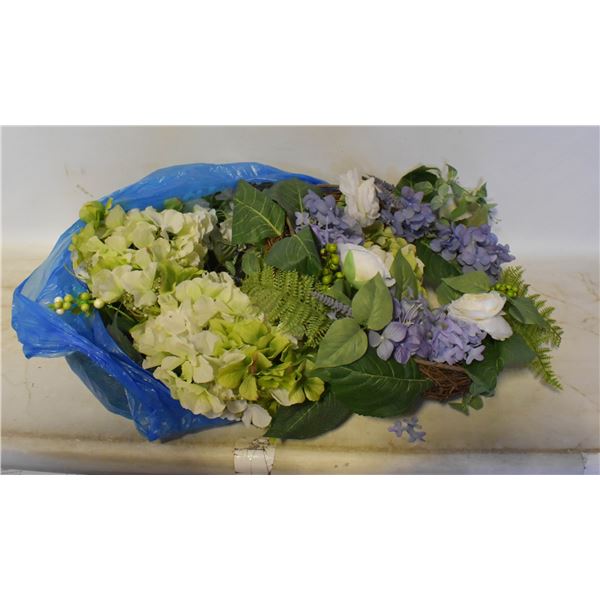 BAG OF VINTAGE WREATHS