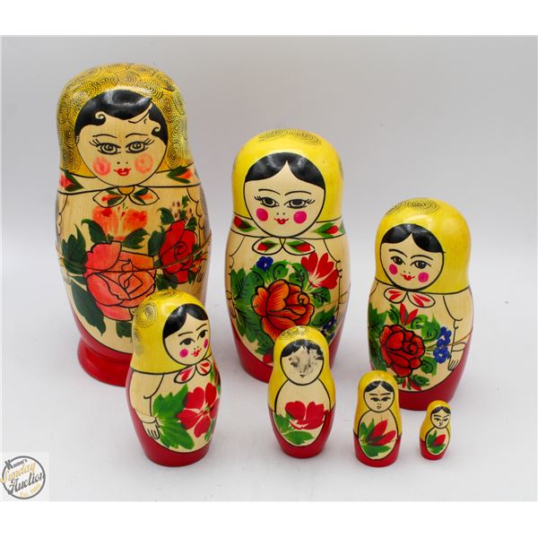 HANDPAINTED RUSSIAN MATRIOSHKA SET