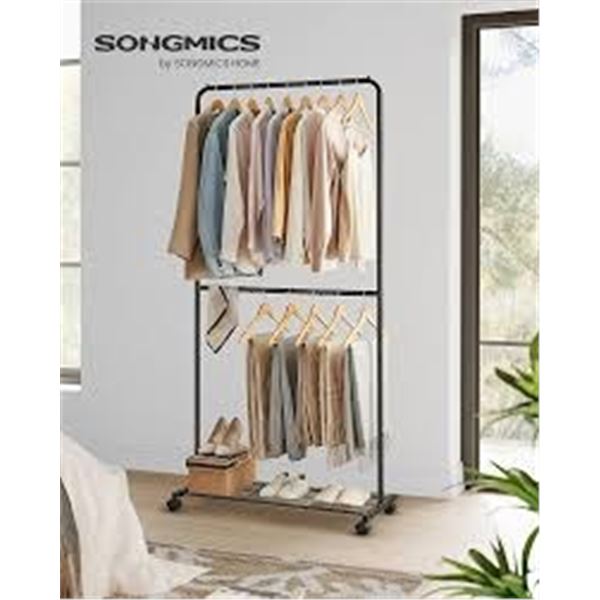 NEWLY ASSEMBLED SONGMICS GARMENT RACK H-77"