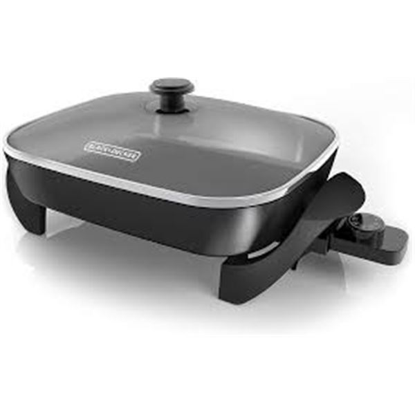NEW BLACK + DECKER 15" ELECTRIC SKILLET