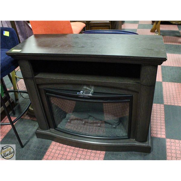 DARK WOOD GRAIN ELECTRIC FIREPLACE WITH