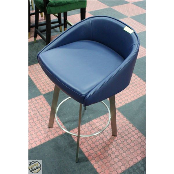 SHOWHOME FLOOR MODEL ARMAN LIVING NORAN SWIVEL