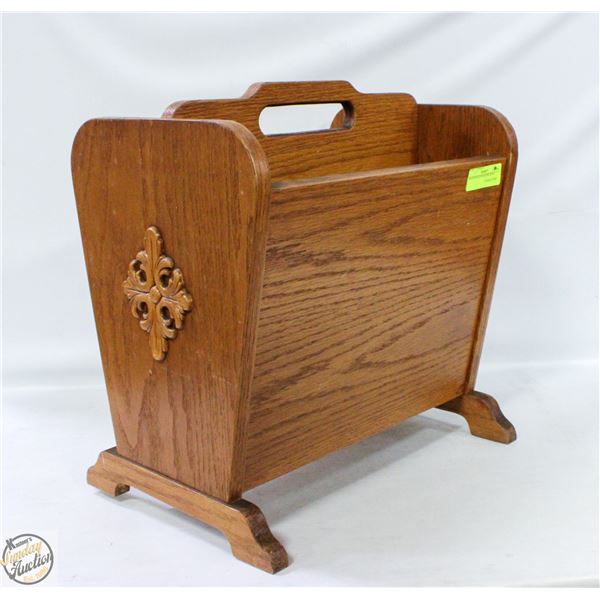 SOLID WOOD MAGAZINE RACK