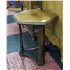 Image 1 : MID CENTURY MODERN HEXAGONAL SIDE TABLE