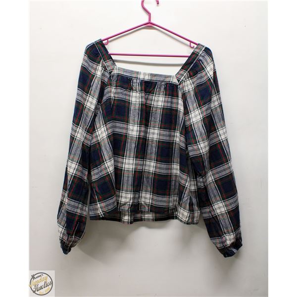 NEW WITH TAGS GAP LADIES SIZE XL BLOUSE/TOP