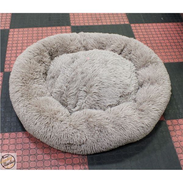 NEW LARGE DOG BED