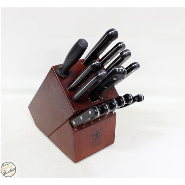 13 PC J. A. HENCKELS KNIFE SET