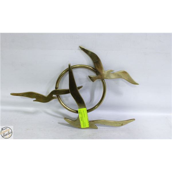 METAL SEAGULLS WALL HANGING