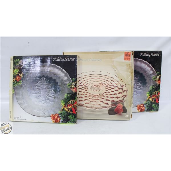LOT OF THREE HOLIDAY SEASON PLATTERS