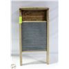 Image 1 : ANTIQUE ECONOMY WASHBOARD