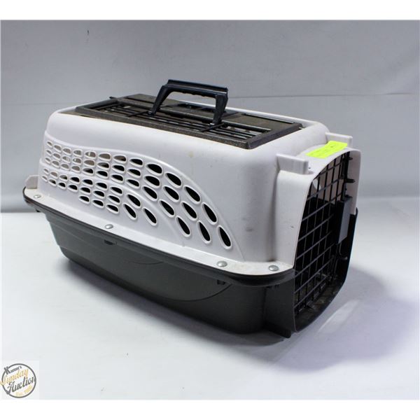 SMALL PET CARRIER