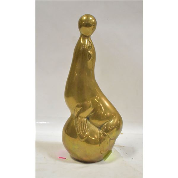 SOLID BRASS SEA LION BALANCING BALL ON NOSE H-7"