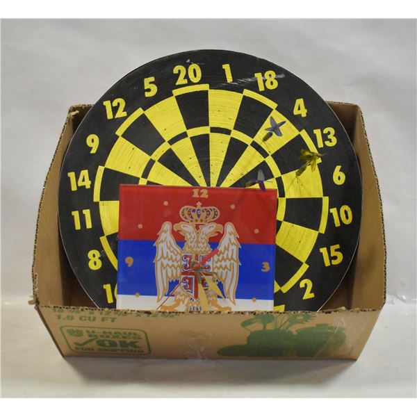 DART BOARD + 3 DARTS + ESTATE FORGEIN WALL CLOCK