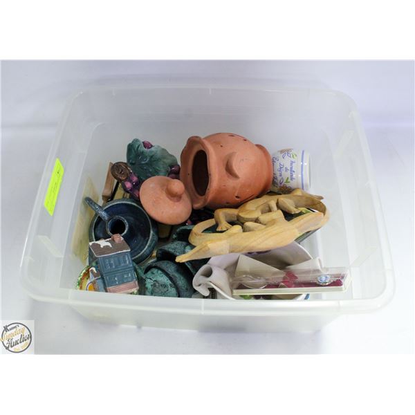 ESTATE LOT OF VARIOUS HOME DÉCOR