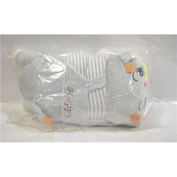 UNCLAIMED FREIGHT: HAPPY PLUSH COW BLANKET 2 IN 1