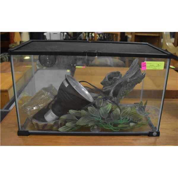 10 GALLON REPTILE ENCLOSURE W/ACCESSORIES INCLUDES
