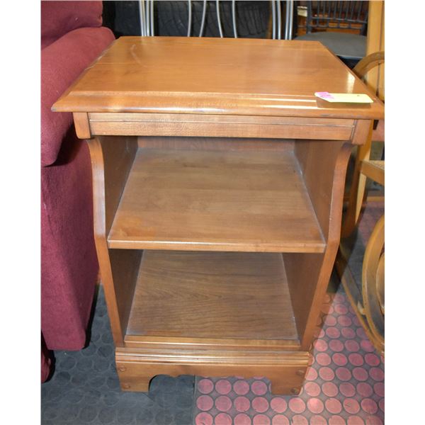 SIDE TABLE 16" X 13" X 24"