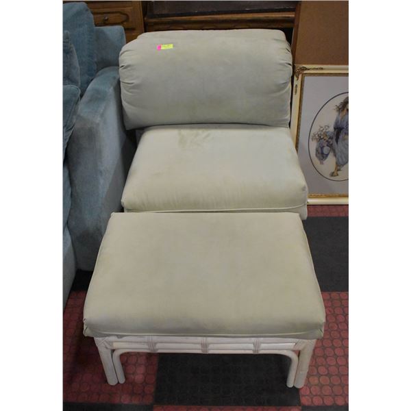 LOUNGE CHAIR- OVERSIZED W/ OTTOMAN