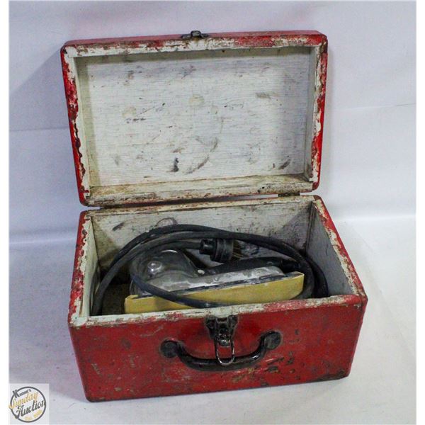 4 X 9 ELECTRIC SANDER & CASE