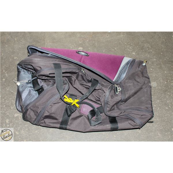 LARGE SKYWAY WHEELED TOTE BAG