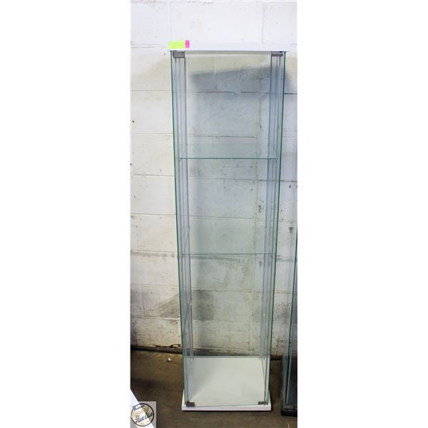 GLASS DISPLAY CASE WITH INNER SHELVING