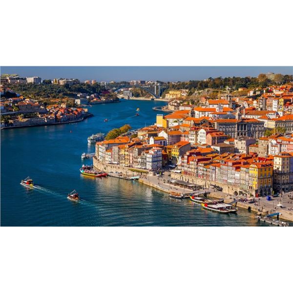 7-NIGHT PORTO PORTUGAL PRIVATE RESIDENCE STAY FOR 6