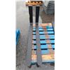 Image 2 : PAIR OF BLACK 4 FT FORKS