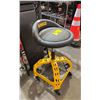 Image 2 : DEWALT HEIGHT ADJUSTABLE SHOP STOOL