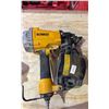 Image 1 : DEWALT DWF83C PNEUMATIC 15 DEGREE COIL FRAMING NAILER