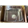 Image 2 : STEEL QUEEN 15 1/4" X 15 1/2" STAINLESS STEEL SINK WITH STRAINER ASSEMBLY