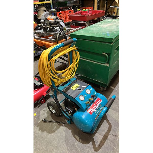 MAKITA MAC5200 ELECTRIC MOBILE AIR COMPRESSOR WITH AIR HOSE