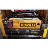 Image 2 : DEWALT DW733 PORTABLE THICKNESS PLANER