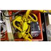 Image 3 : PALLET OF ASSORTED HARDWARE, RATCHET STRAPS, STRING WORK LIGHTS, HOSE, ELECTRIC SANDER & MORE *MUST