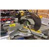 Image 2 : DEWALT DW718 12" DOUBLE BEVEL SLIDING COMPOUND MITER SAW WITH STAND
