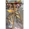 Image 1 : ALLRIGHT 0504-04 WOODEN STEP LADDER WITH A 300 LB CAPACITY