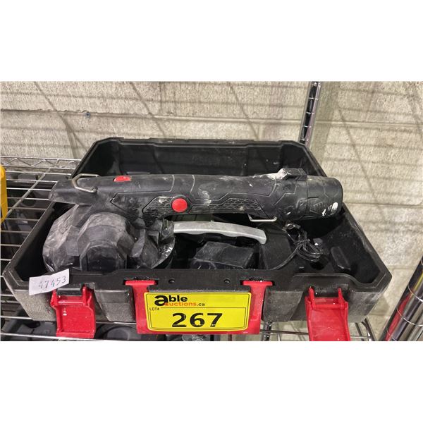 INDUSTRIAL DENT PULLER WITH BATTERY IN A HARD TRANSPORT CASE
