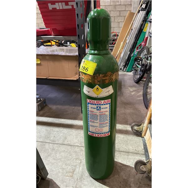 LIQUID AIR OXYGEN TANK