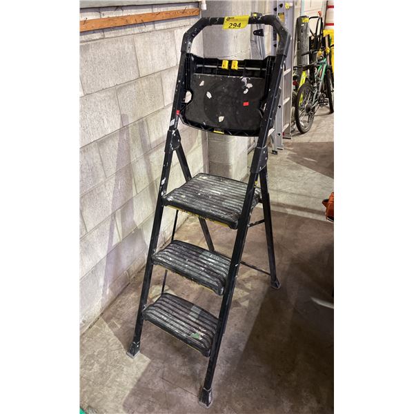 GORILLA STEP LADDER