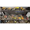 Image 1 : SHELF OF SMALL HAND TOOLS